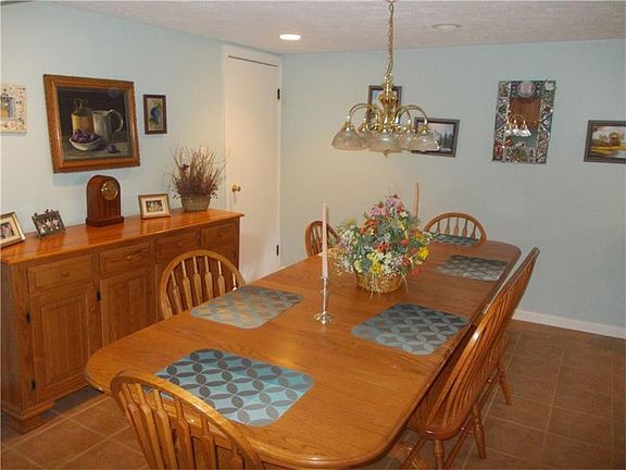5th image of 12329 Adams Dr