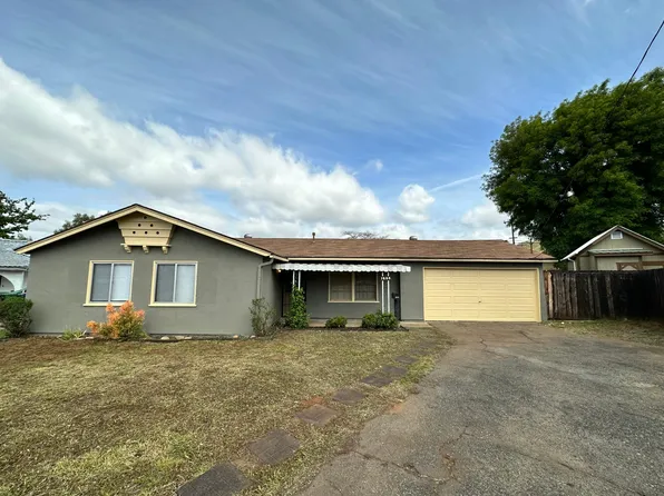 1696 Buckeye Dr, El Cajon, CA 92021