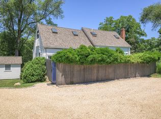 174 Red Creek Rd, Hampton Bays, NY 11946