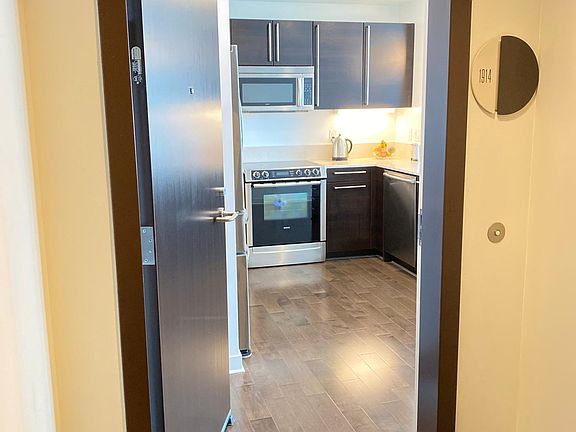 3rd image of 1160 Mission St Unit 1914