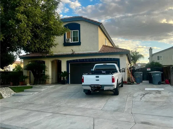2262 Purple Finch Ct, San Jacinto, CA 92582