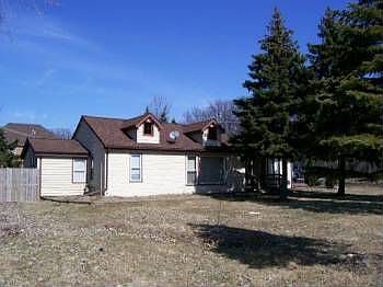 2nd image of 17W202 Red Oak Ave