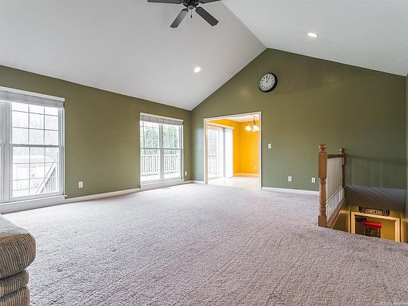 5th image of 14077 Hayes Ct