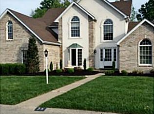 35 Doral St, Hurricane, WV 25526