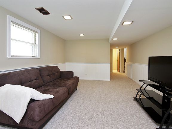 5th image of 1345 Sunnyside Ave