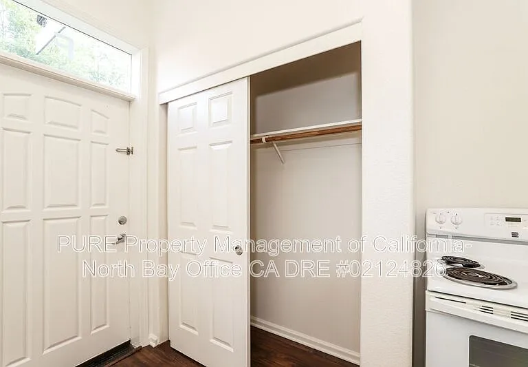 154 Railroad Ave #F — Photo 5