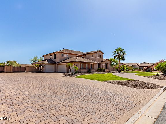 3rd image of 14107 W CHRISTY Drive