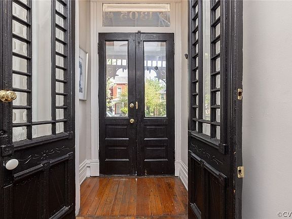 4th image of 1305 Bainbridge St