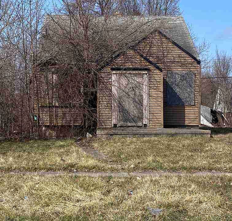 12001 Montrose