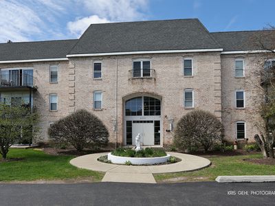 5201 Carriageway Dr APT 311, Rolling Meadows, IL, 60008