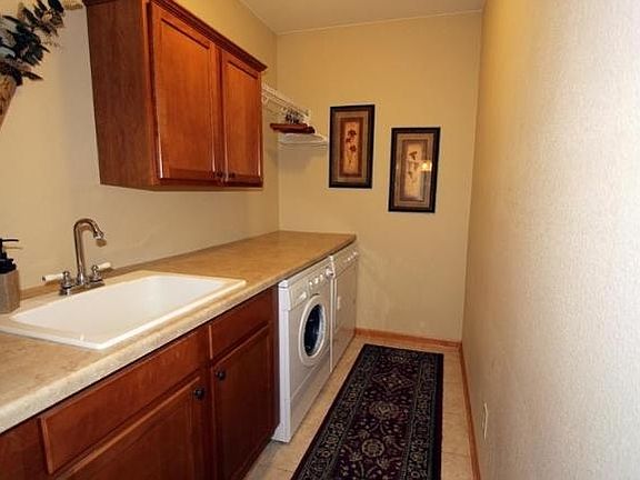 3rd image of 1509 Highlandview Dr