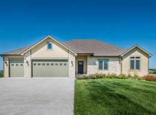 3625 Eastridge Cir, Manhattan, KS 66503