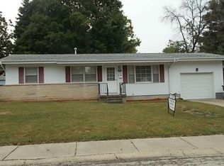 3913 N Newcastle Dr, Decatur, IL 62526