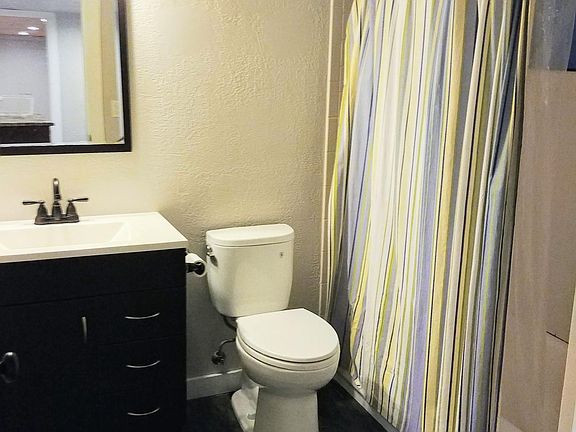 Main Bathroom off kitchen