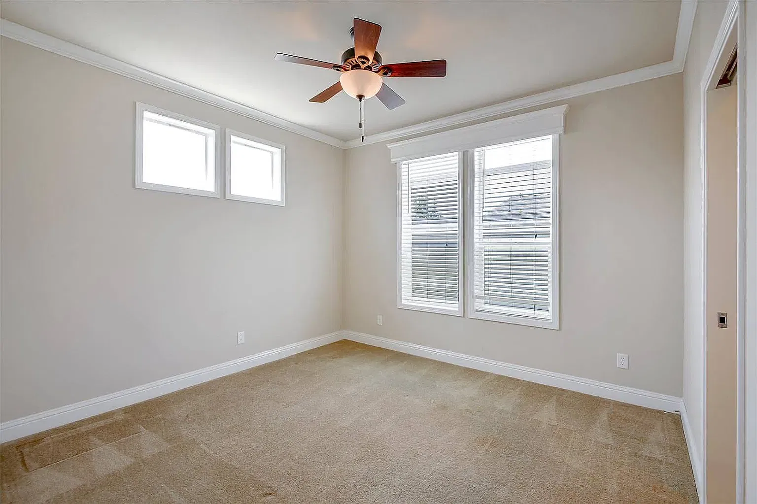 1 bed, 2.5 bath, 1750 sqft, $1,600 — Photo 1