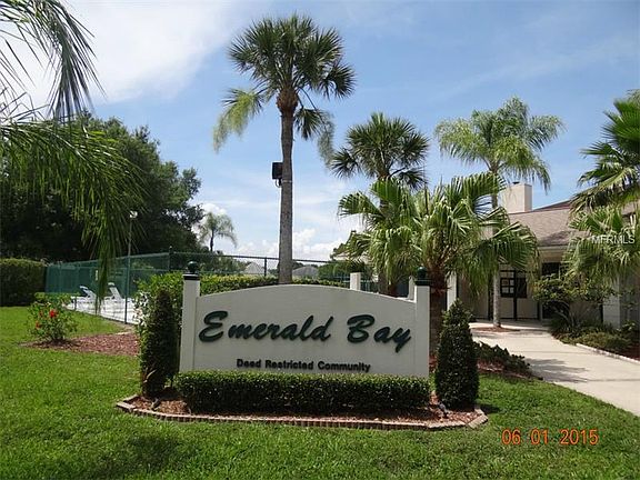 3rd image of 44 Emerald Bay Dr