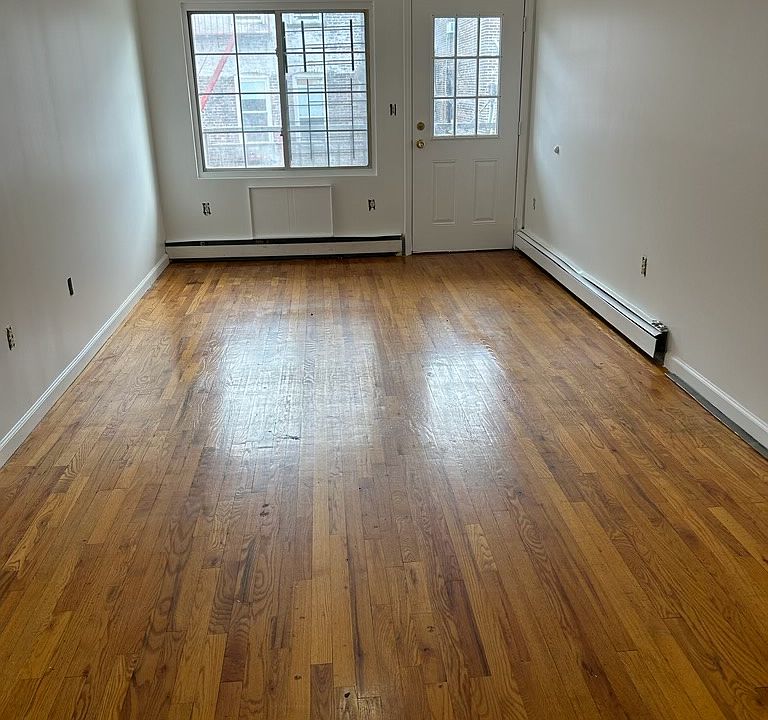 1st image of 2316 Beaumont Ave #3