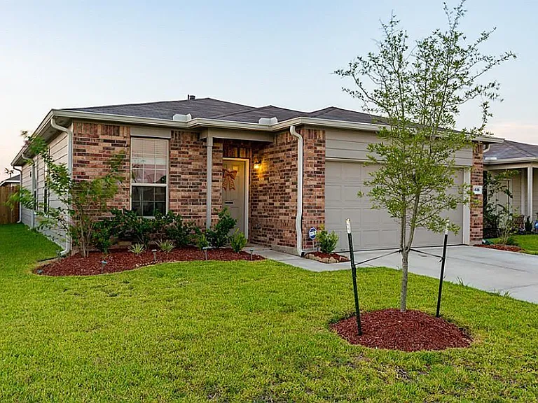 6535 Dayridge Ln — Photo 2