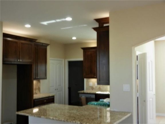 3rd image of 3416 Chinaberry Ln