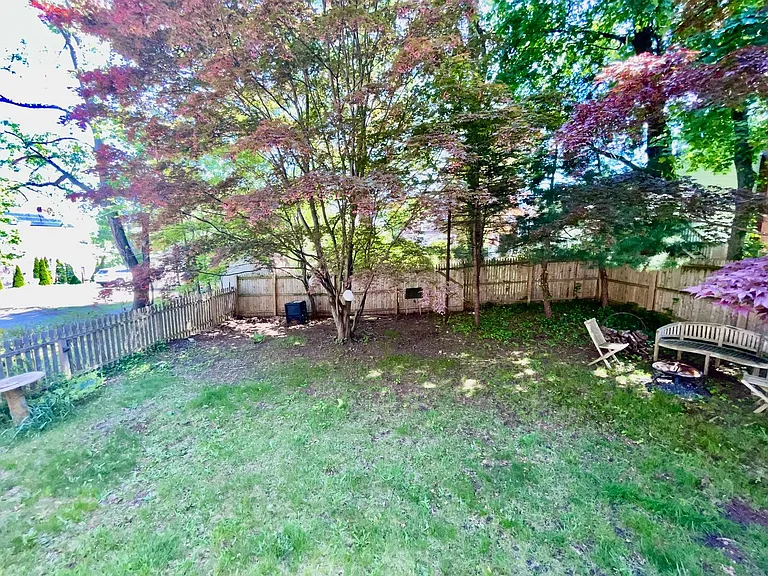 11 Huber Ave — Photo 21