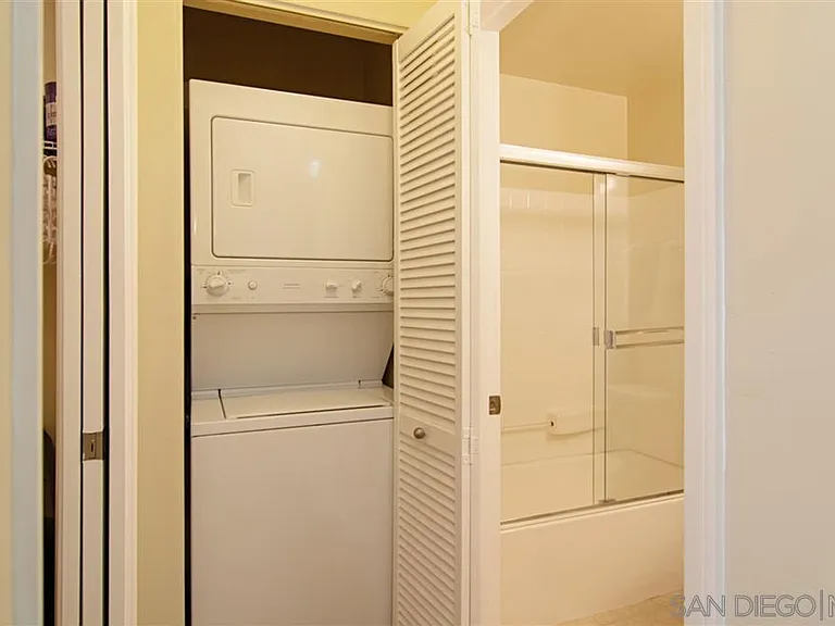5404 Balboa Arms Dr #460 — Photo 8