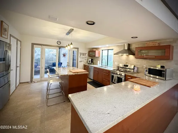 7230 E Onda Cir, Tucson, AZ 85715