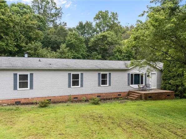 1547 Pecan Ln, Kernersville, NC 27284