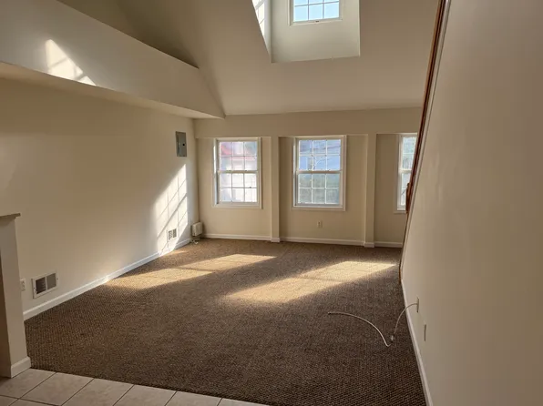 645 Tompkins Ave #3, Staten Island, NY 10305