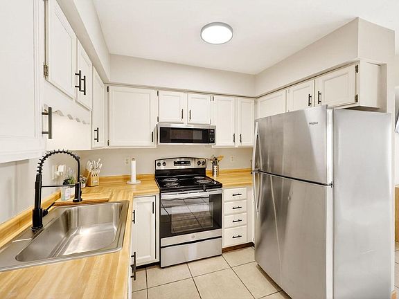 4th image of 1403 8th Street