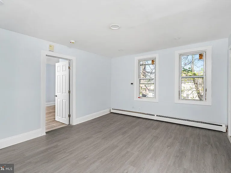 10 Lytle St #3 — Photo 7
