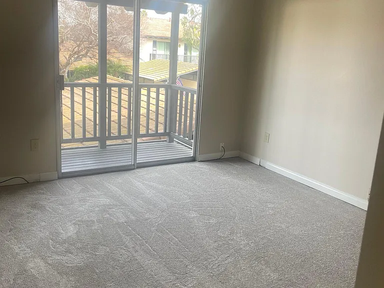 4275 Loma Riviera Ln — Photo 11