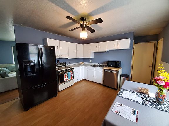 3rd image of 2105 N 8th St