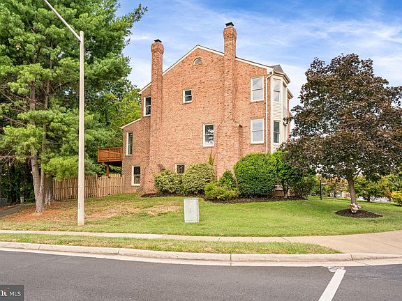 5th image of 16888 Winston Ln