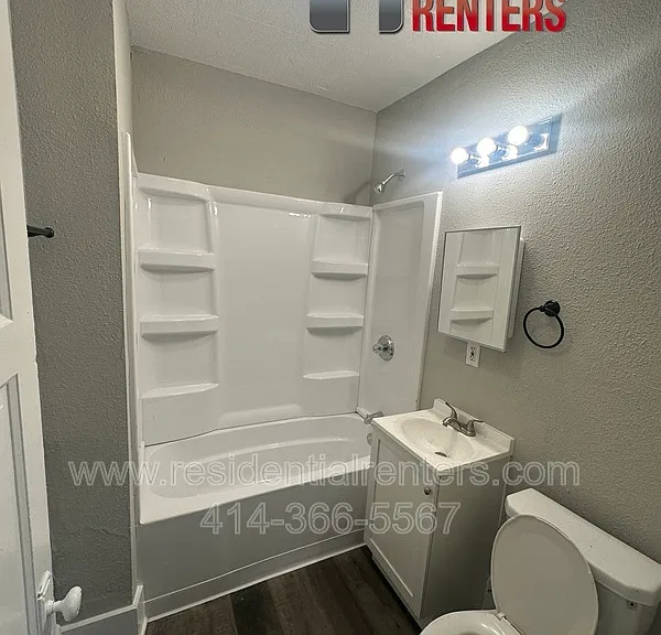 3025 N 6th St — Photo 11