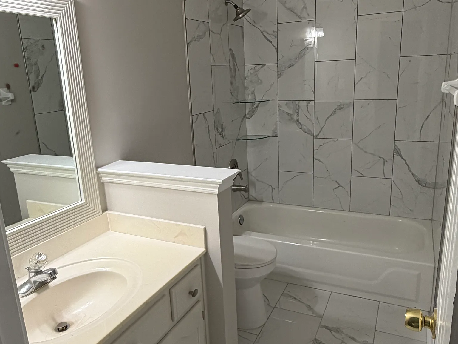 4 bed, 2828 sqft, $2,500 — Photo 3