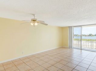 470 Executive Center Dr APT 1G, West Palm Beach, FL 33401