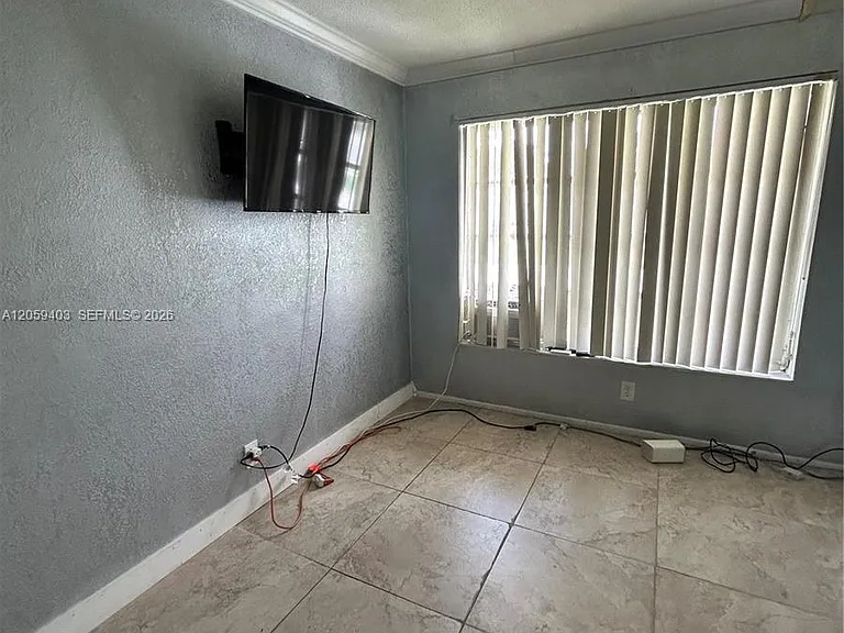 5710 NW 64th Way — Photo 9