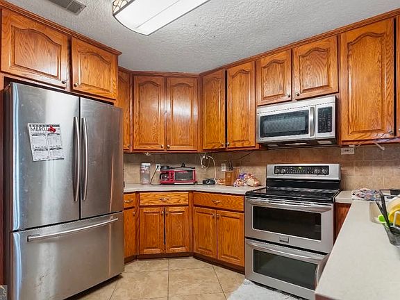 5th image of 5912 Yellow Bluff Rd