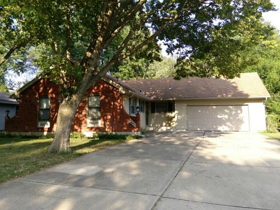 2nd image of 13423 Belmead Ave