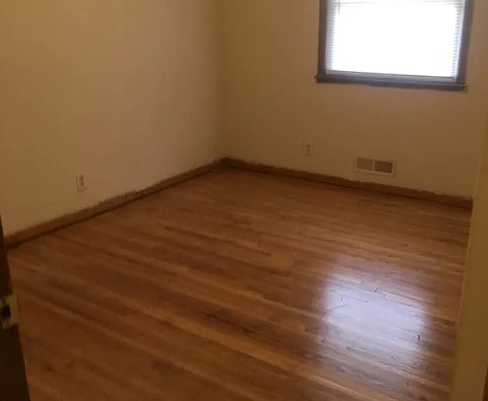 2330 Irving Ave N — Photo 14