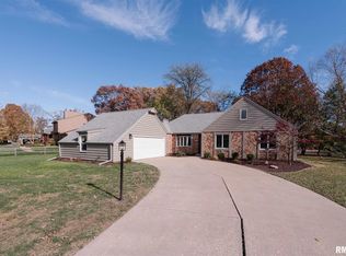 11100 N Antler Pl, Peoria, IL 61615