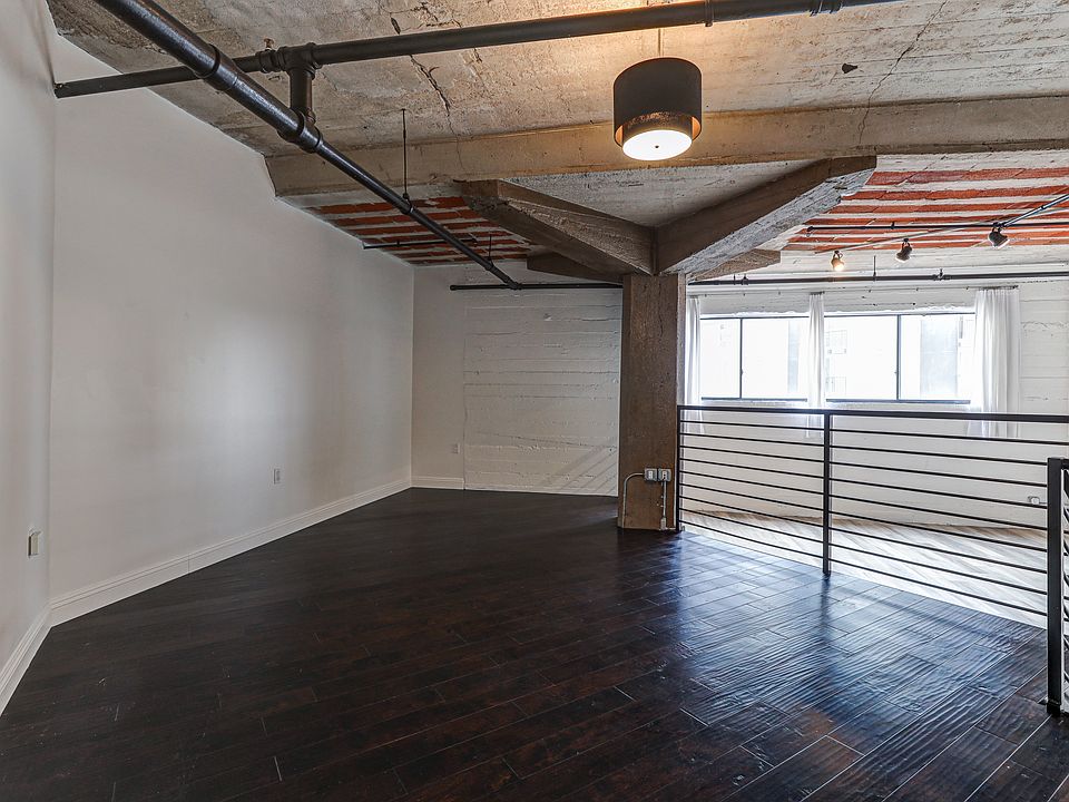 Building Photo 5