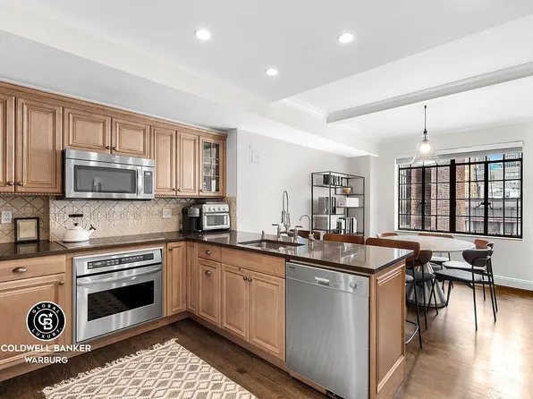 45 Tudor City Pl APT 1515, New York, NY 10017