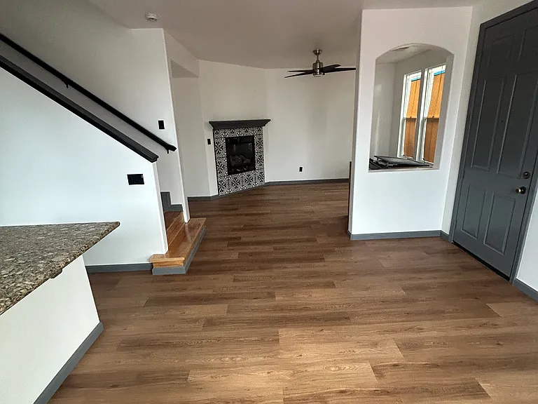 3630 W Medici Ln — Photo 3
