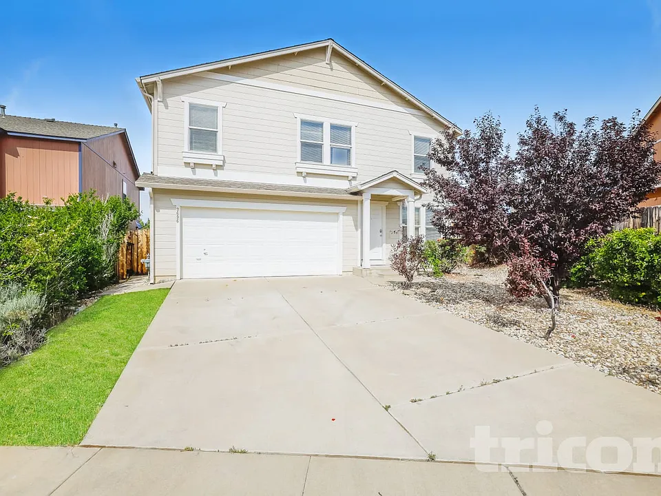 9696 Canyon Meadows Dr