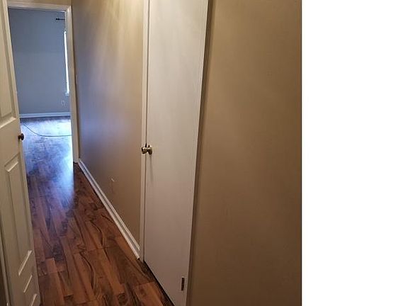 4th image of 5730 Worchester Dr