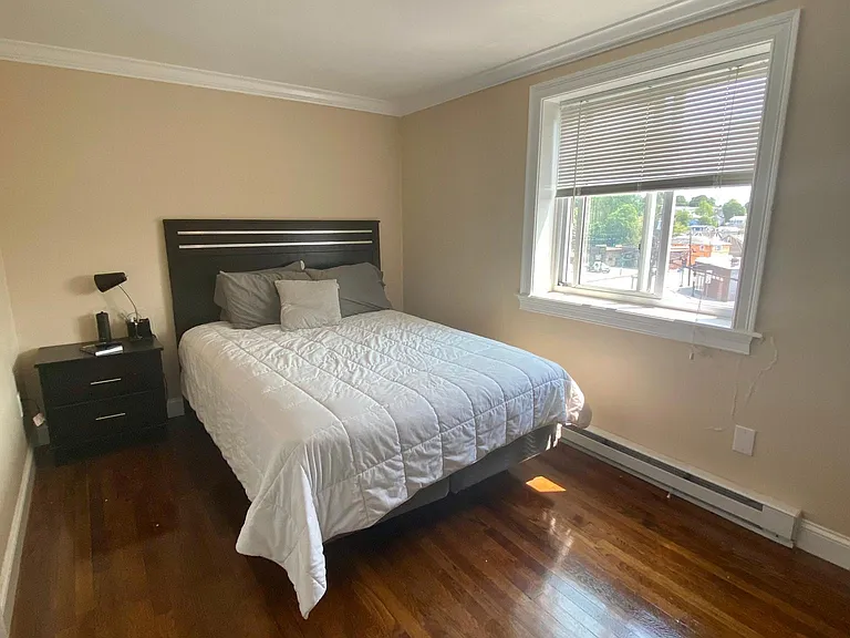 7 Lowell Ave #3 — Photo 5