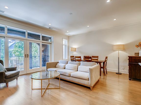 4th image of 2657 N Bosworth Ave #2S
