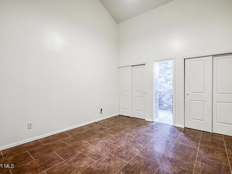 5733 Saplinas Rd — Photo 41