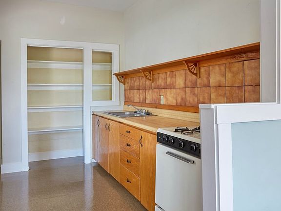 Kitchen with gas stove